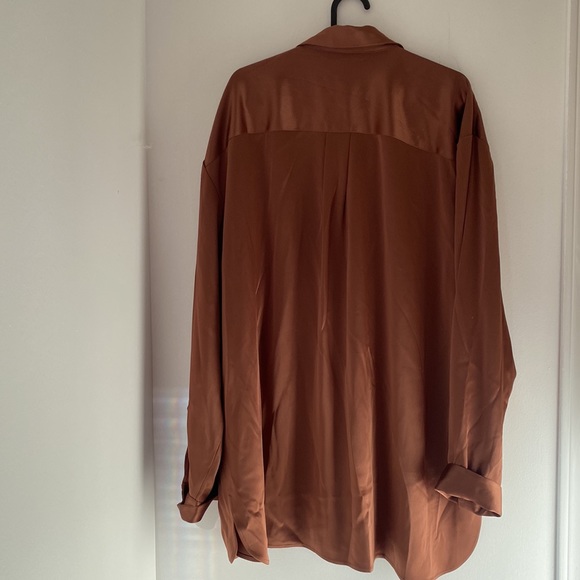 BNWT ARITZIA | Sable Button Up Shirt Size XL - Picture 4 of 8